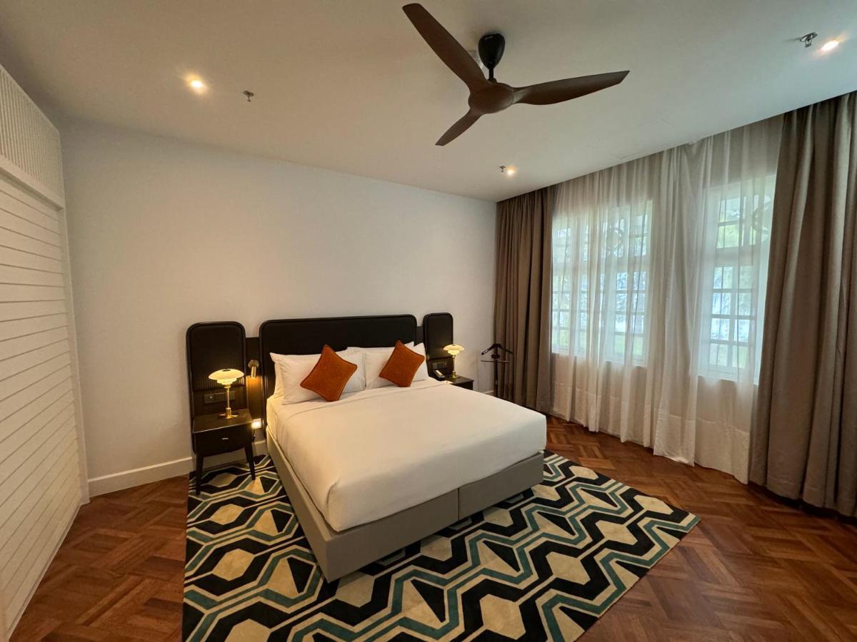 Lone Pine, Penang, A Tribute Portfolio Resort Batu Feringgi Exterior foto