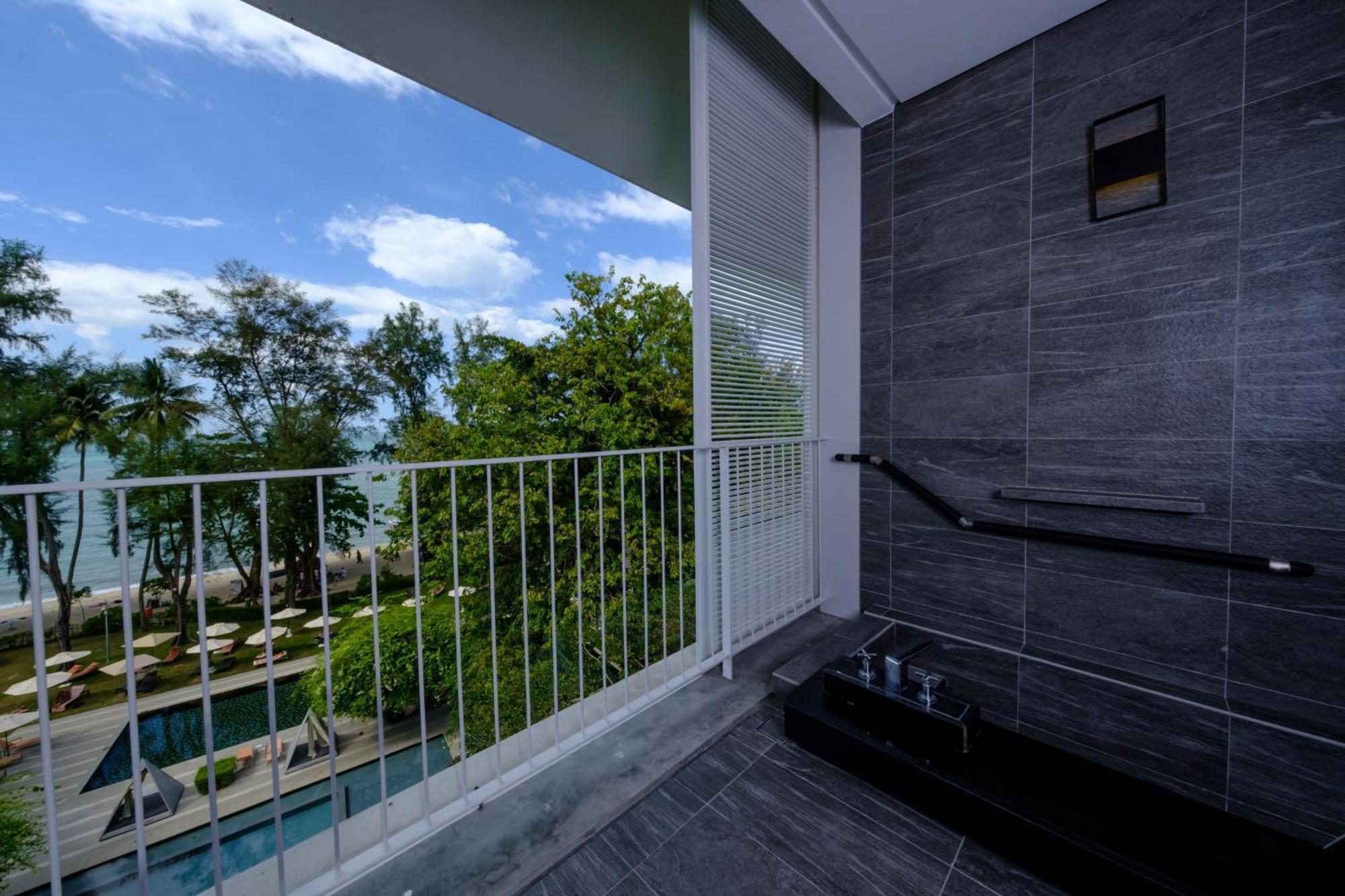 Lone Pine, Penang, A Tribute Portfolio Resort Batu Feringgi Exterior foto